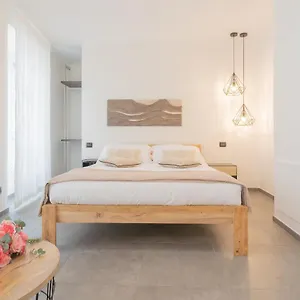 enchanted-como-city-apartment.it-lombardy.com/